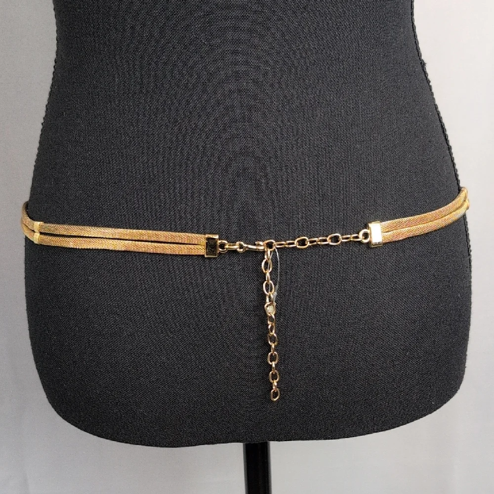 Elegant Gold Women's‎ Belt